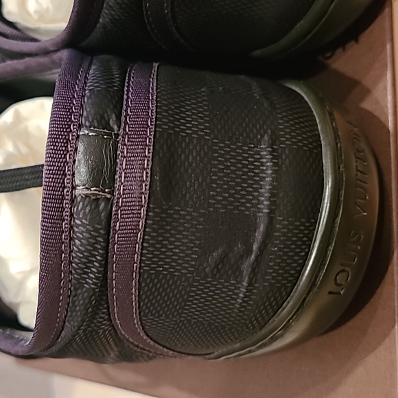 Men's Louis Vuitton Damier Sneakers - Picture 7 of 16